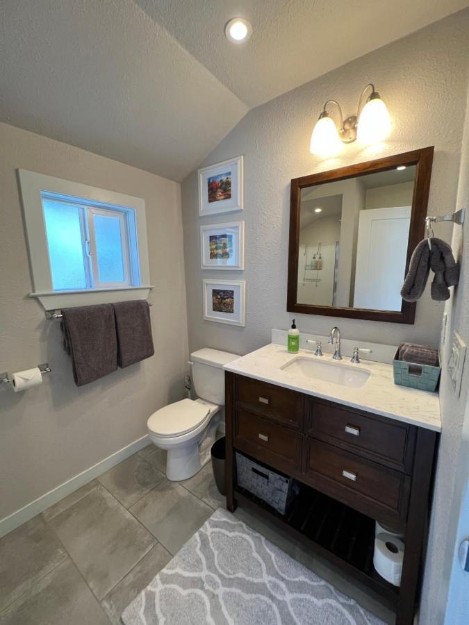The Midtown Cottage- W/ Private Entrance And Views Santa Cruz Exterior photo