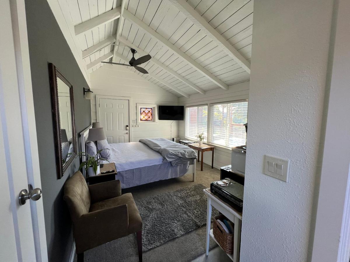 The Midtown Cottage- W/ Private Entrance And Views Santa Cruz Exterior photo